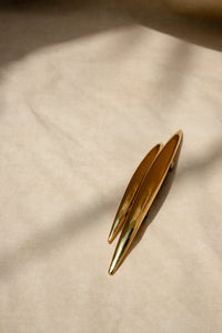 Golden hair-clip / ECLIPSE